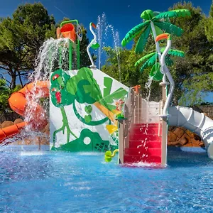 https://camping-solmar.catalonia-hotels.com